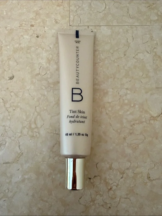 Beautycounter Tint Skin Hydrating Tint in Honey