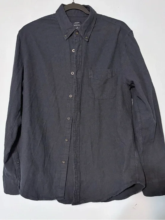 Medium men’s J. Crew Men's Dark Navy Brished Twill Button-Down Shirt w pocket