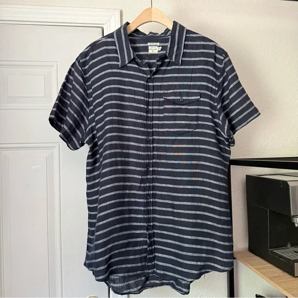 BRIDGE & BURN navy‎ striped linen short sleeve button up shirt