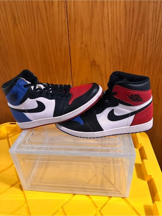Jordan Air Jordan 1 Retro High OG Top 3 2016 Black/Red/Blue 555088-026