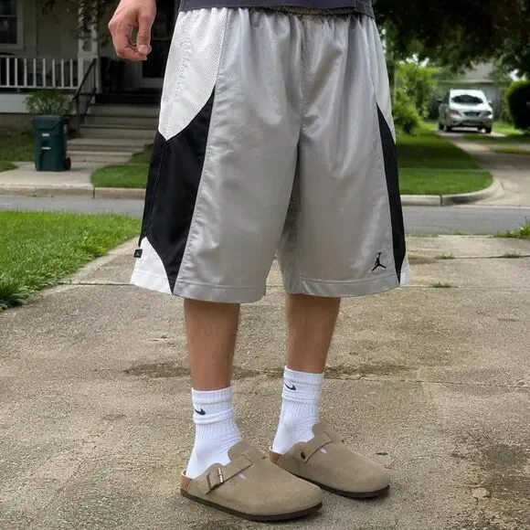 Vintage Mens Air Jordan Baggy Basketball Shorts SZ M