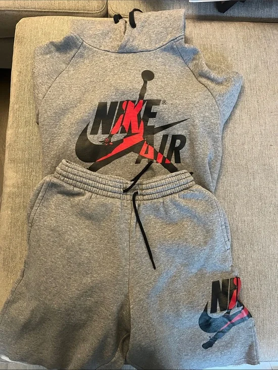 Jordan sweater w/ matching short