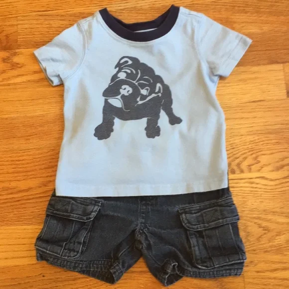 Bulldog Tee outfit
