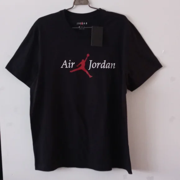 BRAND NEW AIR JORDAN ACTIVE TEE