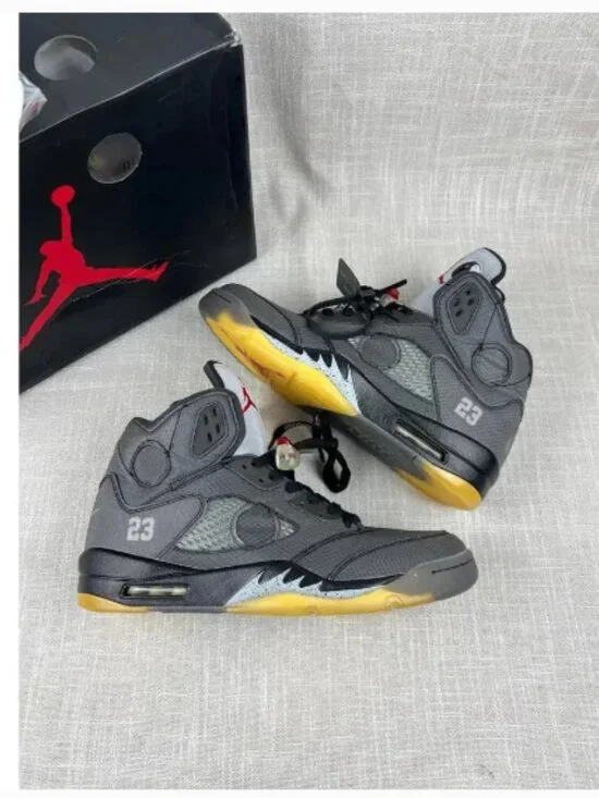 Air Jordan 5 x Off-White Retro Muslin