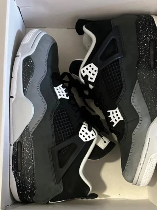 Jordan 4 Retro “Fear” (2024)