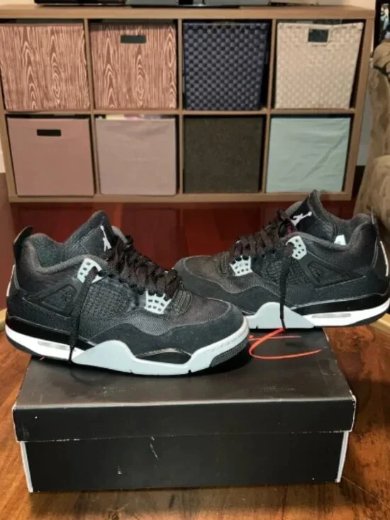 Jordan 4 Retro SE Mid Black Canvas