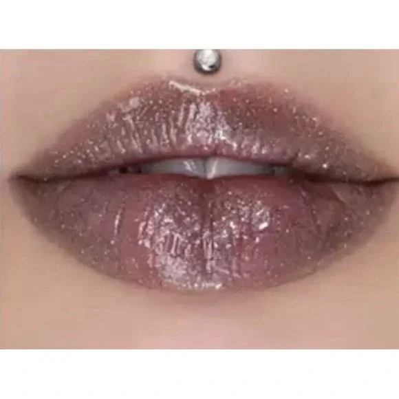 Jeffree Star Cosmetics The Gloss  Six Feet Under  Discontinued‎