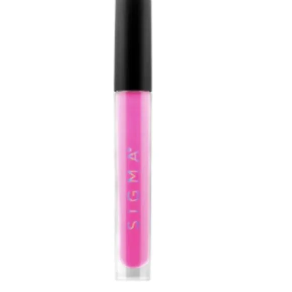 Sigma Beauty Crème De Couture Liquid Lipstick - Top That- NIB