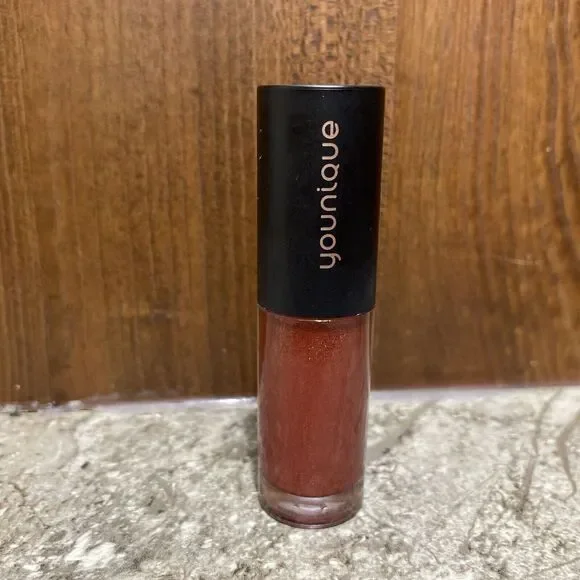Younique RED SLED Lucrative Lip Gloss New Holiday‎ Travel Size
