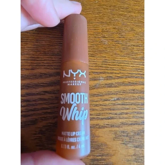 NYX Smooth Whip Blurring Matte Liquid Lipstick - Memory Foam Sealed‎