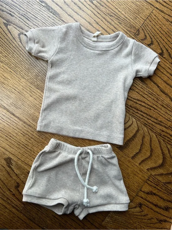 Neutral Ribbed Two-Piece Set - Cream Short Sleeve Top & Shorts