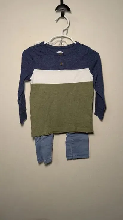 Old Navy White & Green Thermal + Cat & Jack Blue Skinny Chinos Boys Size 2T