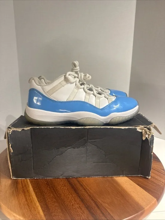 Jordan 11 Retro Low UNC 2017  (528895-106) Men’s Size 8