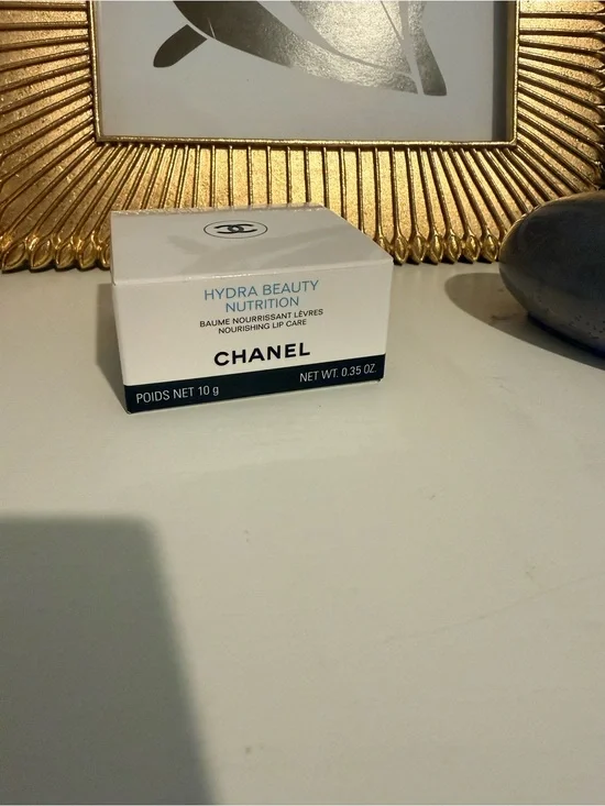 NIB Chanel Hydra Beauty Nutrition