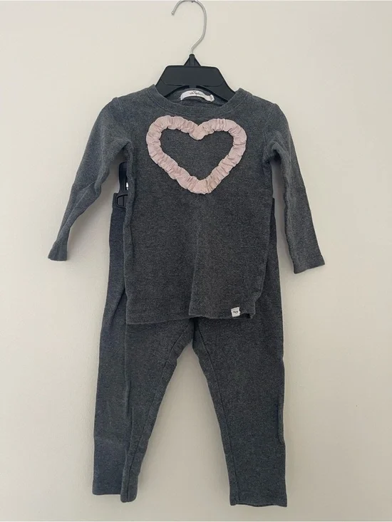 Oh Baby Ruffle Heart Set