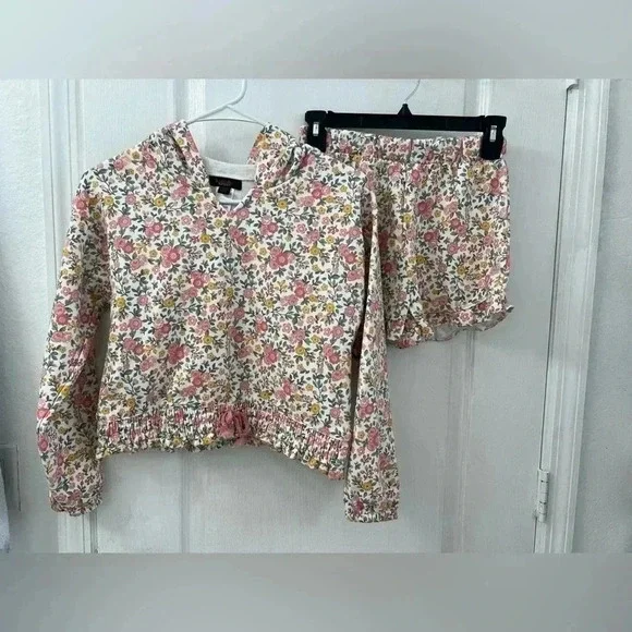 Nicole Miller SPORT two piece Floral printed set (Size 12 Junior)
