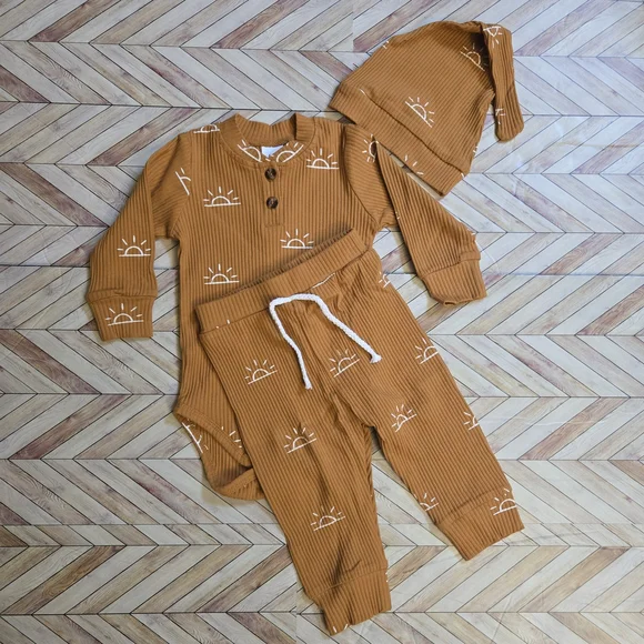 ​Boho Ribbed Sun Print Baby Set Mustard Yellow Henley Bodysuit Pants Hat 3PC
