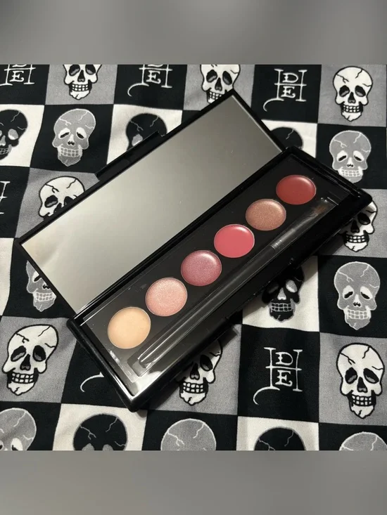 Makeover Essentials 6 Pan Lunar Lip Color Kit Makeup Lip Palette