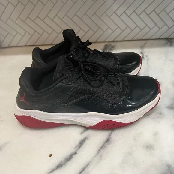 Nike Air Jordan 11 CMFT Low BRED Black PATENT Lthr Red Wht 8.5 DM0844 005 retro