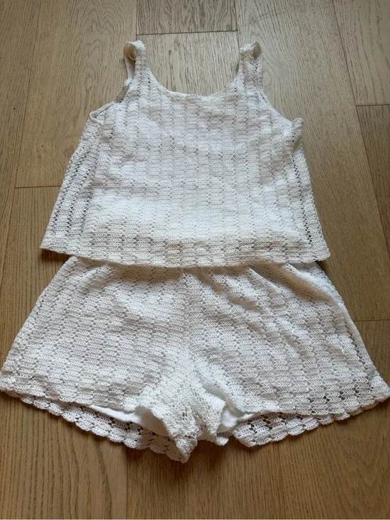Zara Girls White Crochet Tank & Shorts Set- size 11-12 years