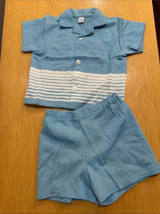 Vintage 1960’s Carter’s cotten terry cloth 2- piece outfit.