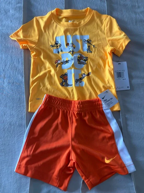 Nike Boys 2-Piece Active Set
