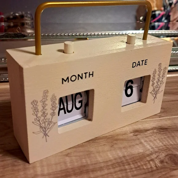 Push BUTTON DATE CHANGER