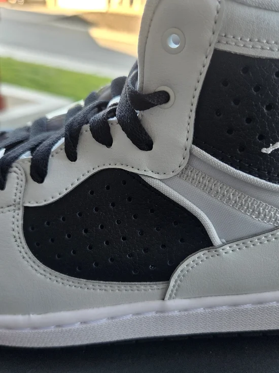Jordan Black and White Shoe Box with Gold Jumpman