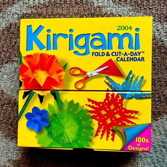 Kirigami fold-a-day cut calendar, 2004, never used, 100+ patterns