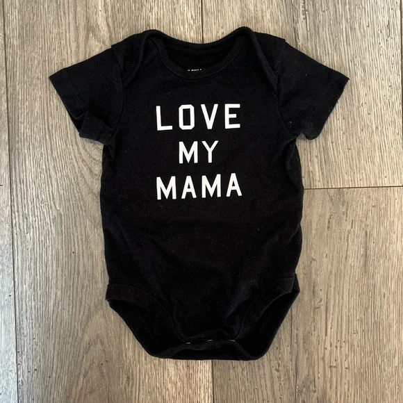 The Children’s Place Baby Unisex Short Sleeve Onesie Love My Mama 0-3 Month