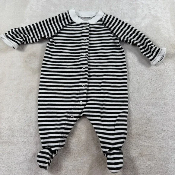 Hanna Andersson Baby 0-3M Organic Cotton Striped Snap Footed Sleeper Black White