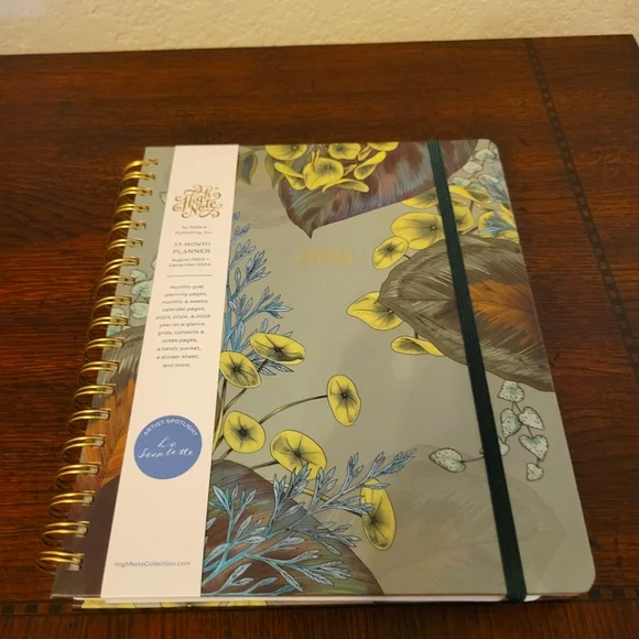 High Note 17 Month Planner