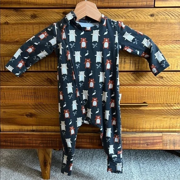 Stork & CO Black Baby Onesie Pajamas with Animal Print