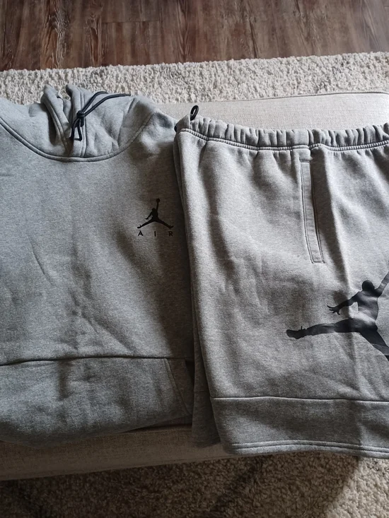Nike Jordan Mens Gray Fleece Hoodie And Sweatshorts - Gray