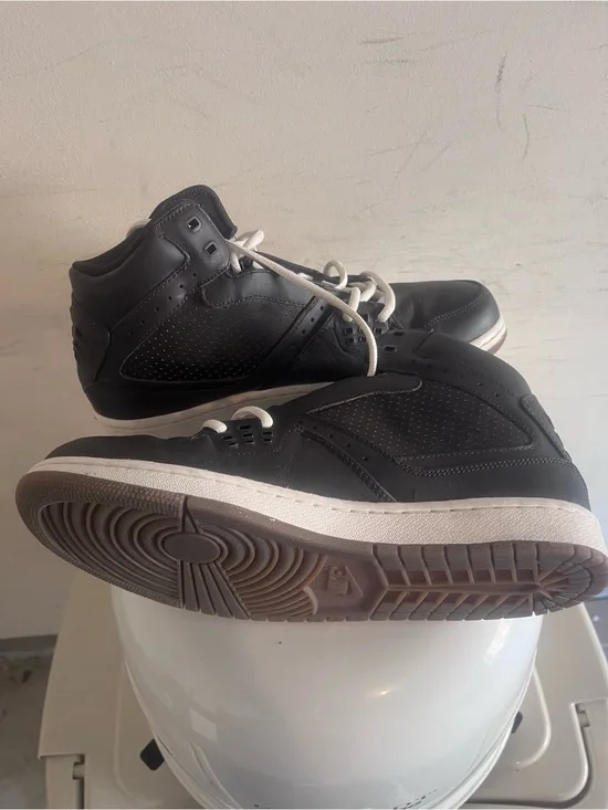 Jordan Men's Black and White High-Top Athletic Sneakers