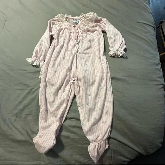 Nursery Rhyme Vintage Girls Pink Striped Floral Lace Footed Sleeper 24M USA Made