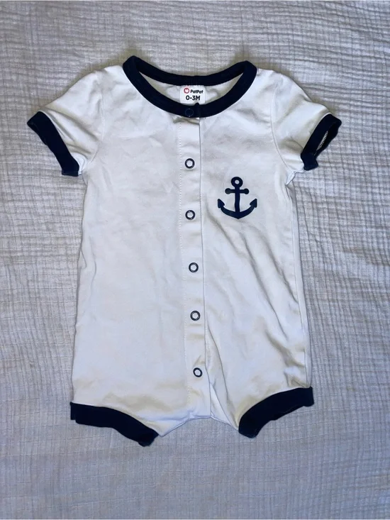 PatPat White and Navy Anchor Short-Sleeve One-Piece Bodysuit
