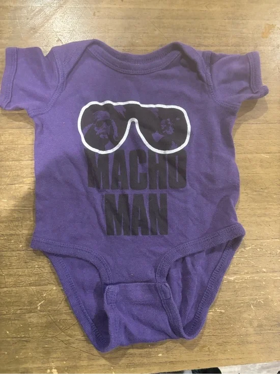 WWE Purple 