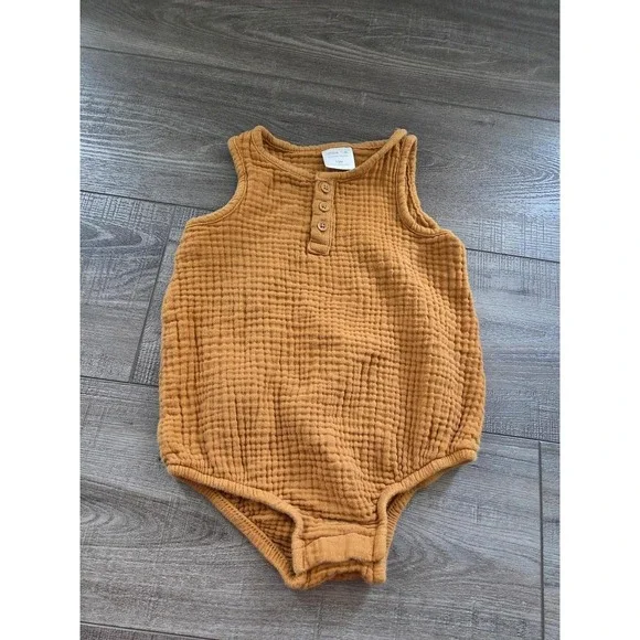 Little co baby boy romper 12 mos