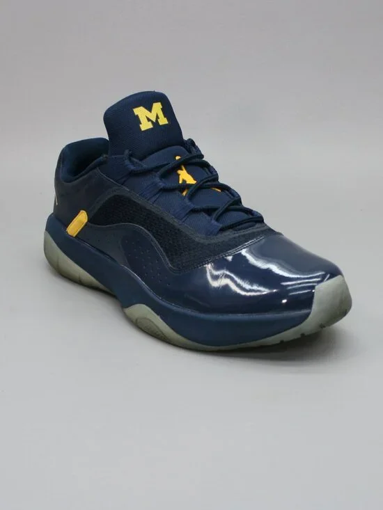 Air Jordan 11 Men 13 Nike CMFT Low Michigan Player Issued PE Sneakers DM8767-147