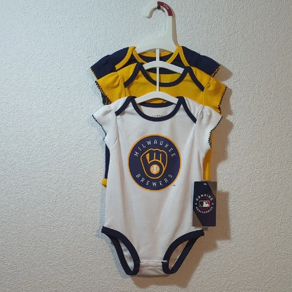 Genuine Merchandise Onesies Milwaukee Brewers Size 3-6 months lot of 3 NWT