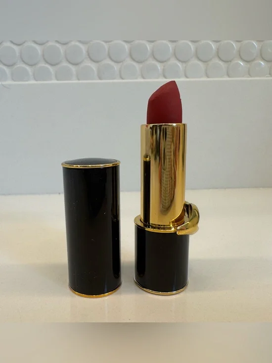 Pat McGrath Labs mattetrance lipstick in Elson