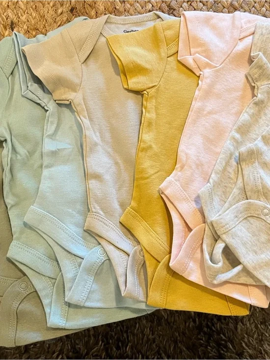New gender neutral girl boy Gerber baby onesies Bodysuits bundle size Newborn