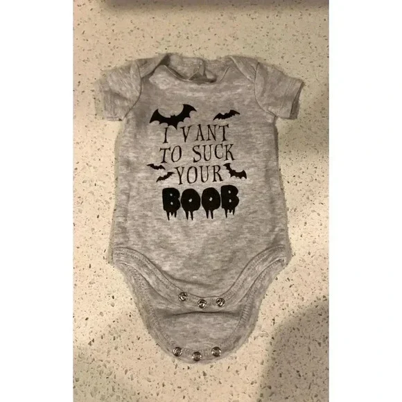 Newborn onesie bq‎