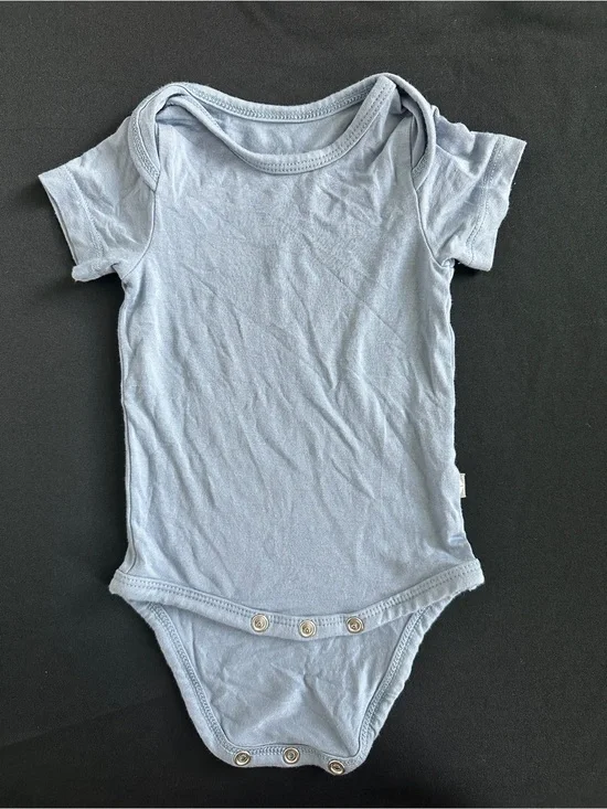 Kyte BABY Light Blue Short-Sleeve One-Piece Bodysuit