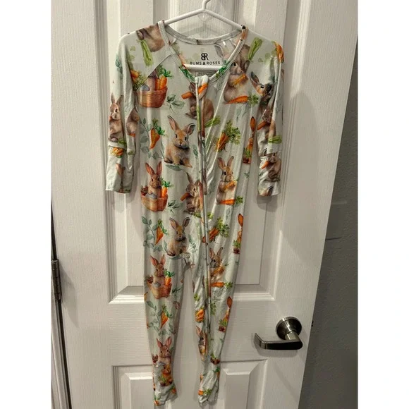 Bums & Roses Bunny‎ Rabbit Carrot Bamboo Viscose Footie Pajamas 2T Sleeper k7031