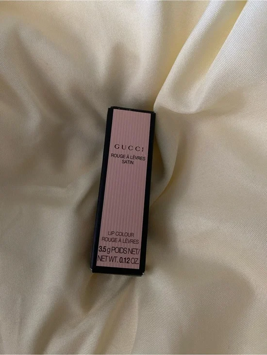 Gucci Satin Lip Colour — Soft Blush Pink