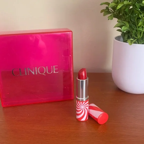 Clinique Bold Red Lipstick with Swirl Design cherry pop