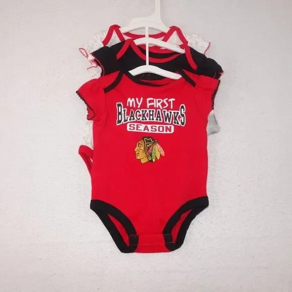 NEW NHL Chicago Blackhawks 3 Piece Bodysuit Set One Piece Baby Size 6-9 Months